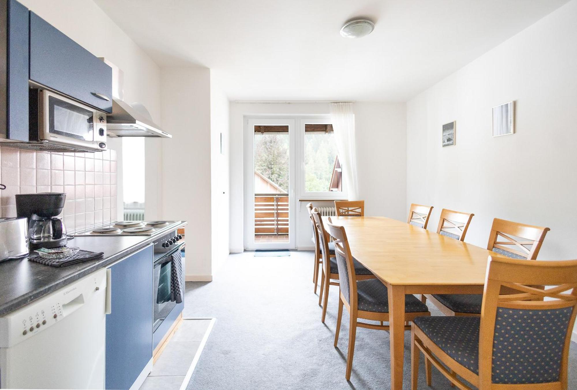 Apartmenthaus Am Waldrand- Kueche - Fruehstueck - Balkon 빌데만 외부 사진