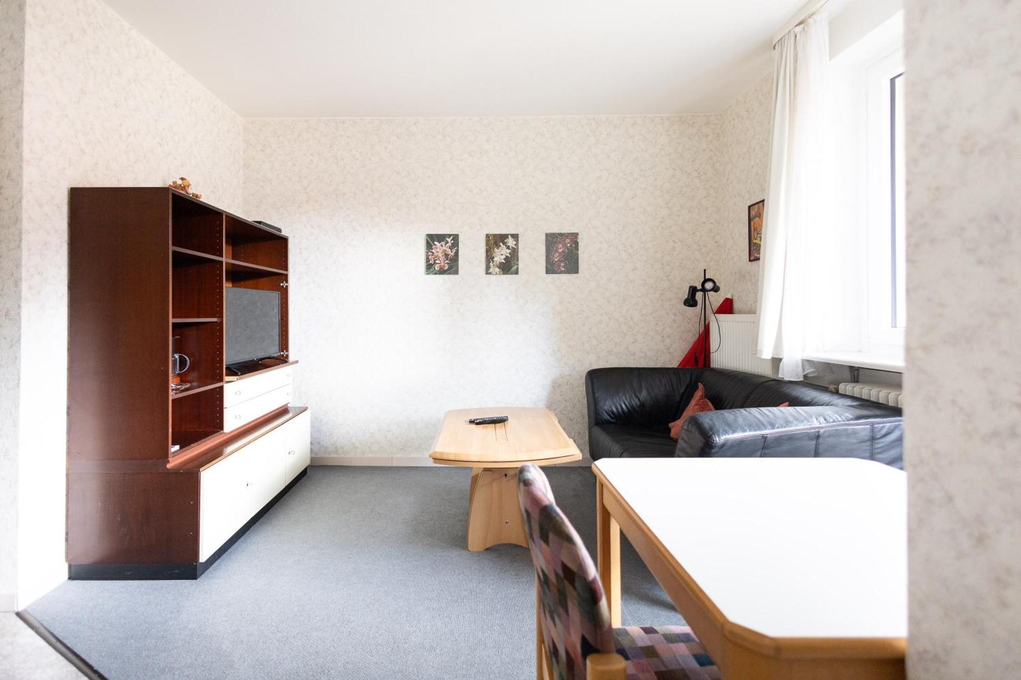 Apartmenthaus Am Waldrand- Kueche - Fruehstueck - Balkon 빌데만 외부 사진