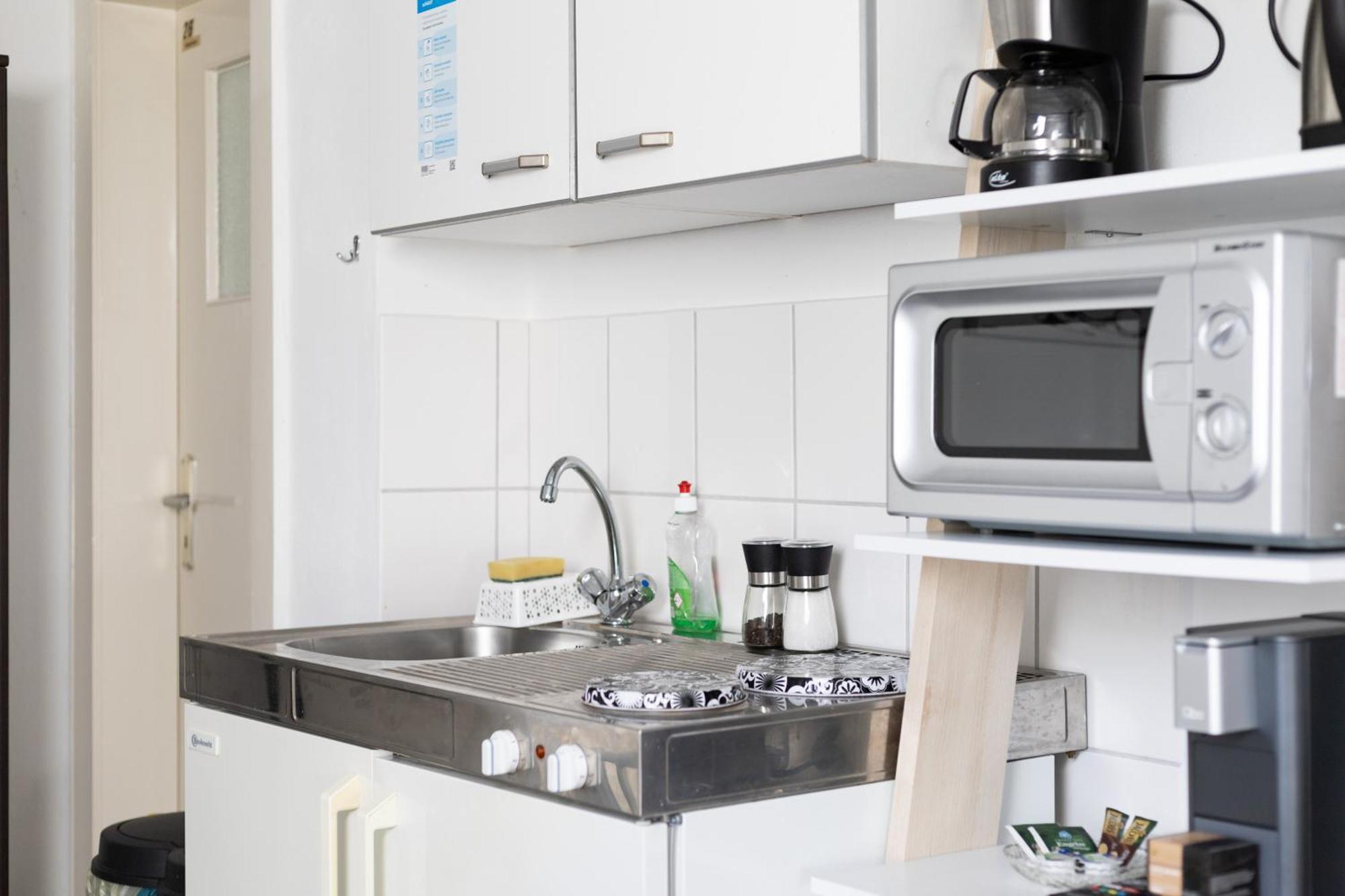 Apartmenthaus Am Waldrand- Kueche - Fruehstueck - Balkon 빌데만 외부 사진