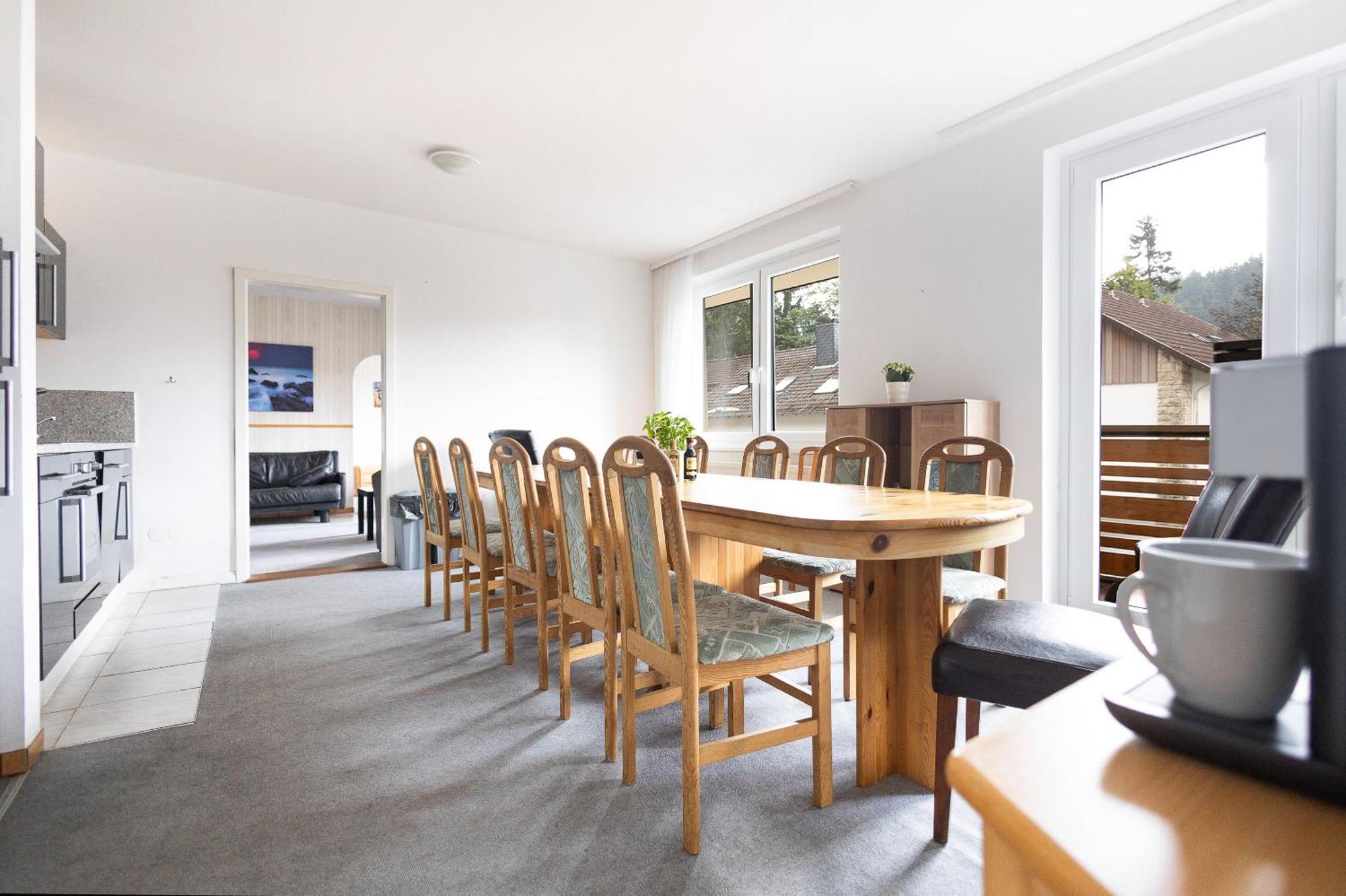 Apartmenthaus Am Waldrand- Kueche - Fruehstueck - Balkon 빌데만 외부 사진