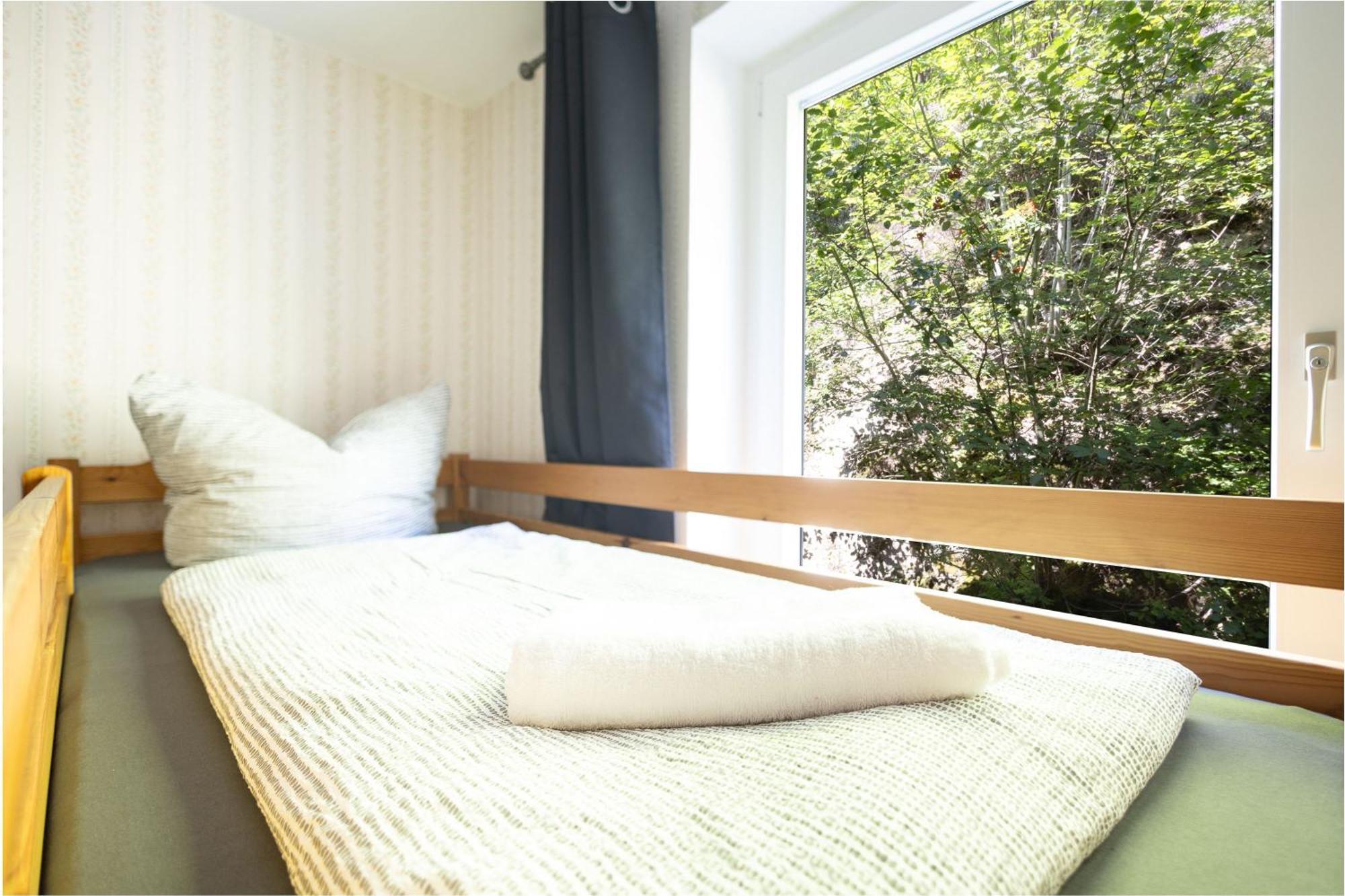 Apartmenthaus Am Waldrand- Kueche - Fruehstueck - Balkon 빌데만 외부 사진