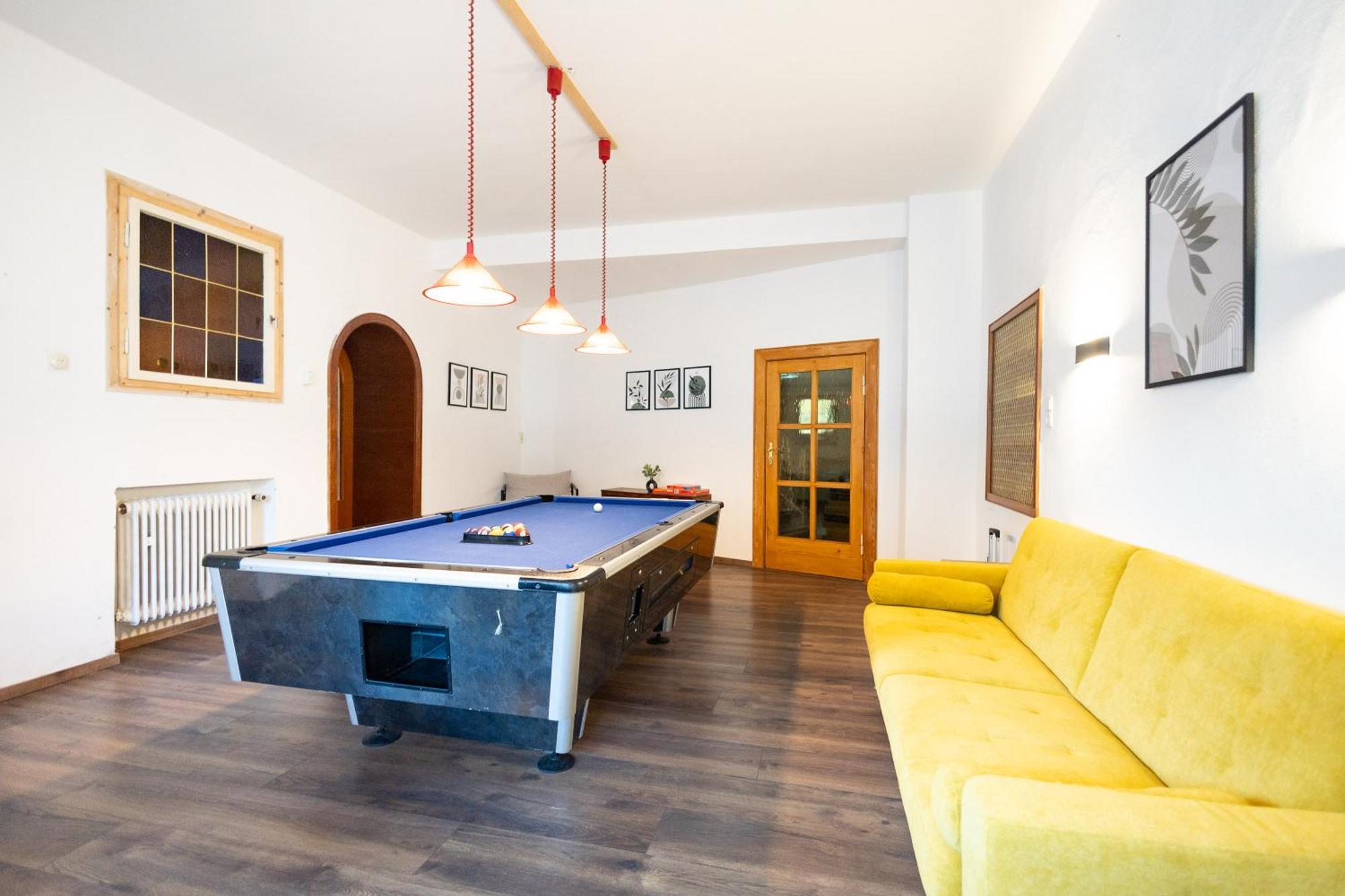 Apartmenthaus Am Waldrand- Kueche - Fruehstueck - Balkon 빌데만 외부 사진